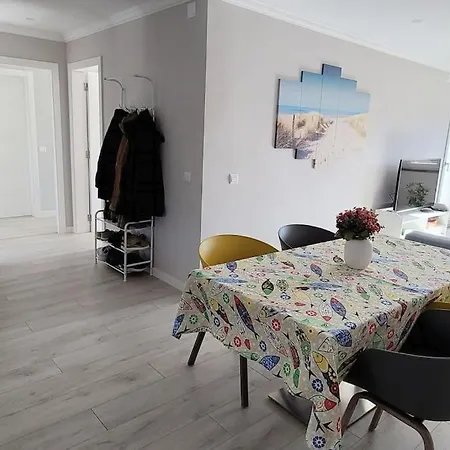 *sea View* New 3 Bedroom With Free Parking Sesimbra